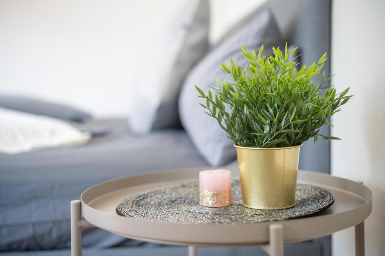 Fullhouse - Zwickau - L8 - Balcony - Smarttv - Nespresso Apartment Luaran gambar