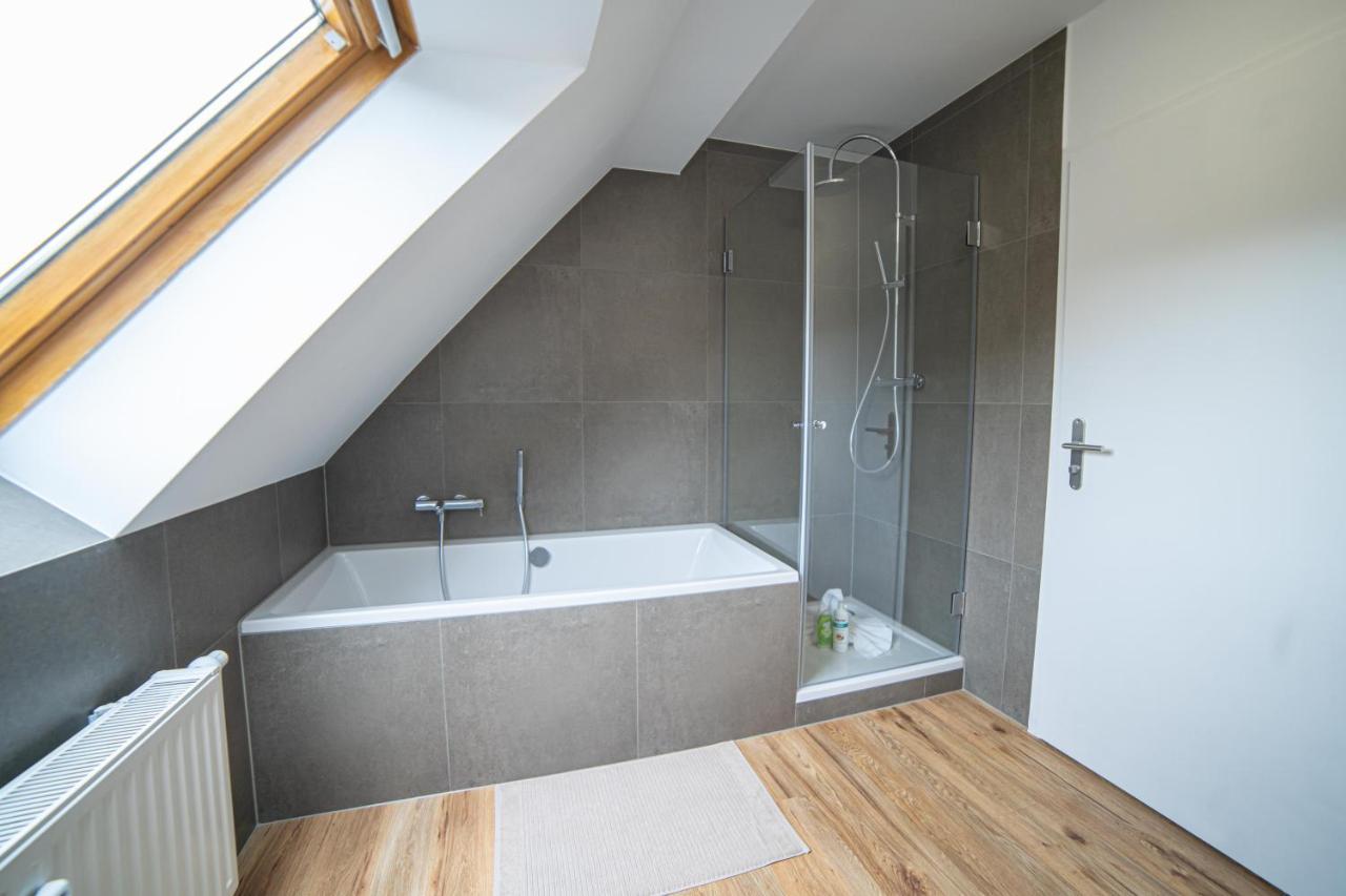 Fullhouse - Zwickau - L8 - Balcony - Smarttv - Nespresso Apartment Luaran gambar