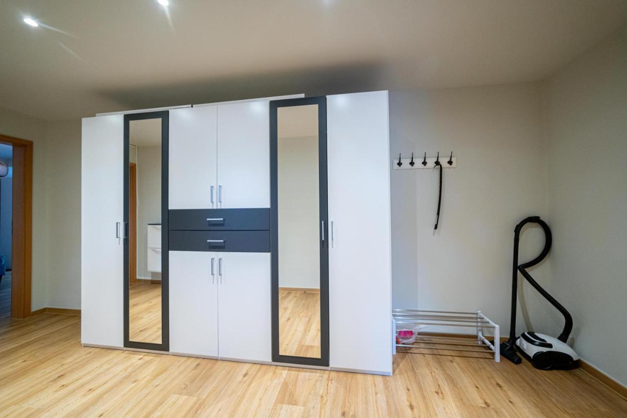 Fullhouse - Zwickau - L8 - Balcony - Smarttv - Nespresso Apartment Luaran gambar