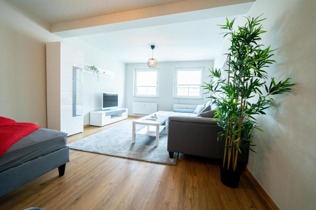 Fullhouse - Zwickau - L8 - Balcony - Smarttv - Nespresso Apartment Luaran gambar