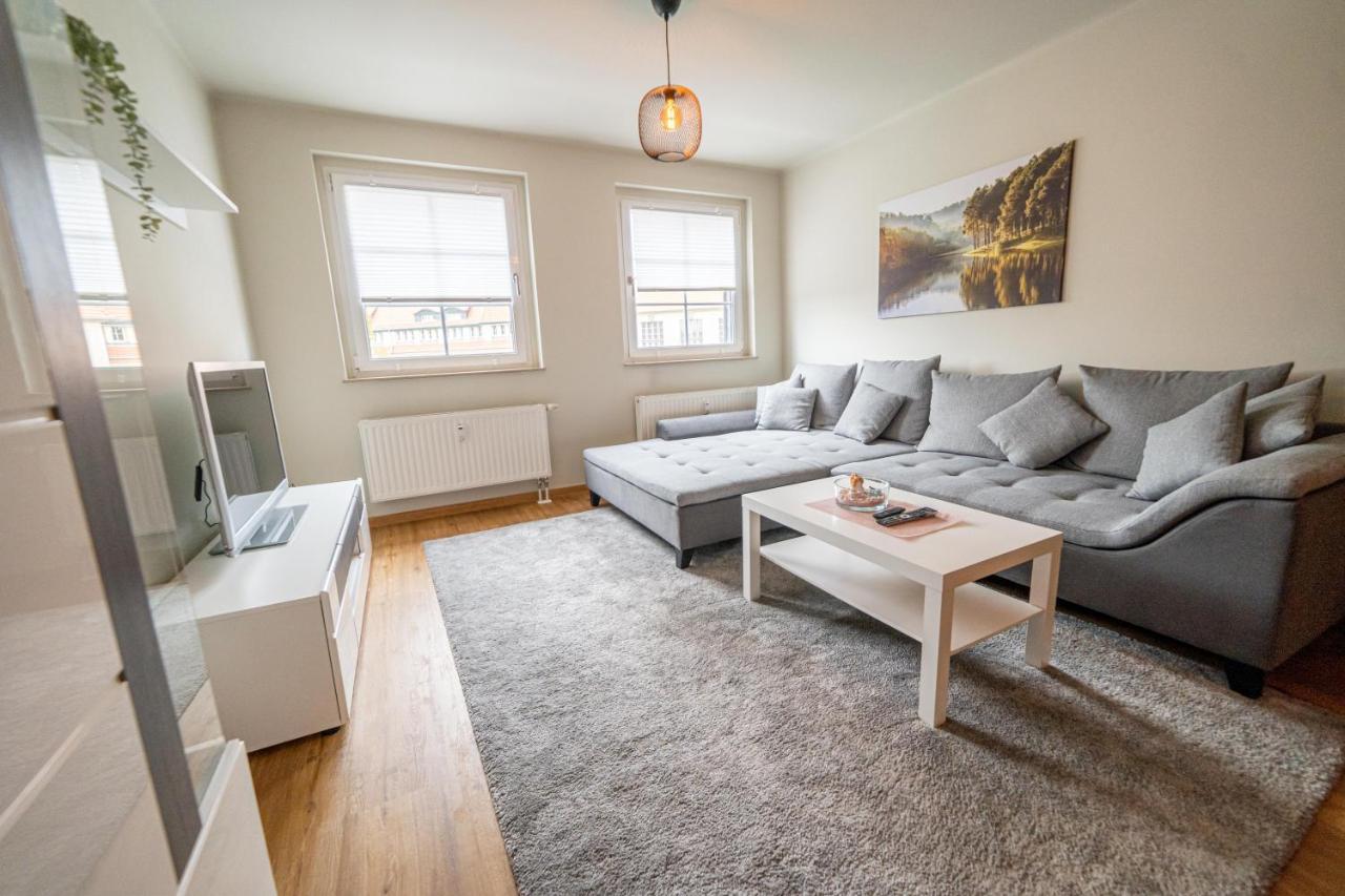Fullhouse - Zwickau - L8 - Balcony - Smarttv - Nespresso Apartment Luaran gambar